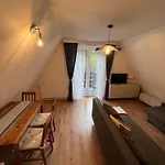 Appartamento Emzetka *