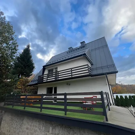 Apartmán Emzetka *