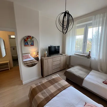 Emzetka Apartmán *