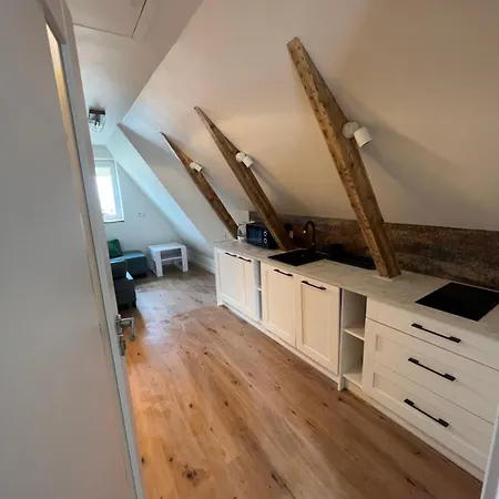 Emzetka Apartmán *