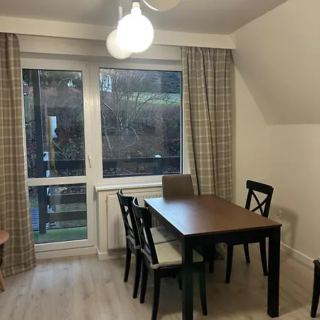 Appartement Emzetka *